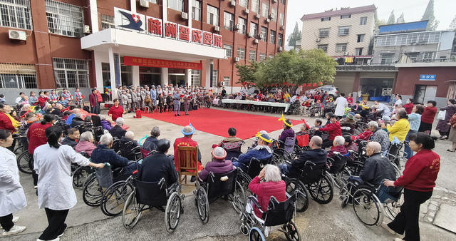 唱长征歌，传长征精神，纪念长征出发80周年