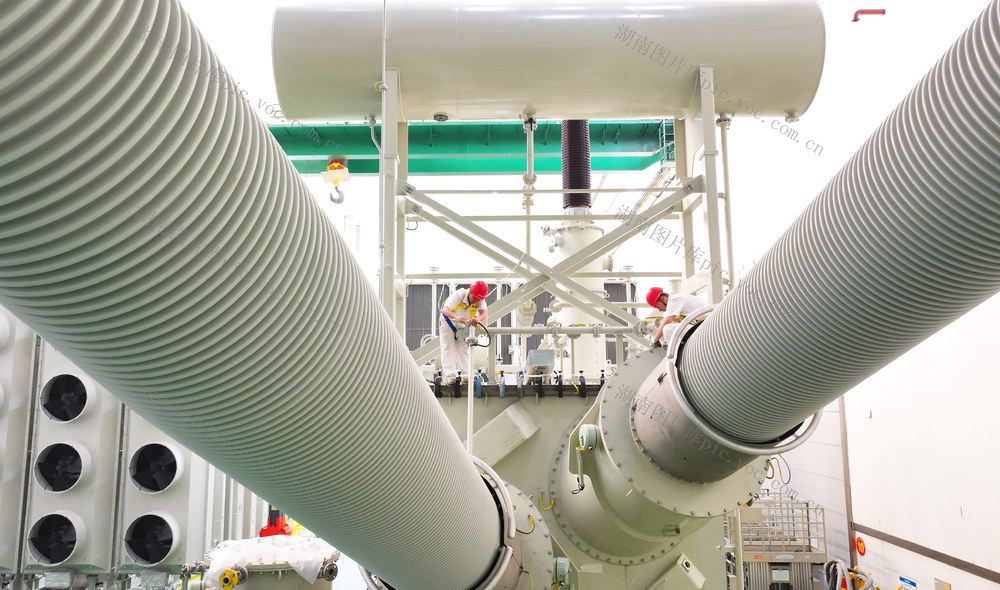 宁夏—湖南  ±800kV特高压  直流输电工程  换流变  衡变公司 
 特变电工