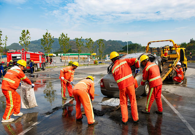 交通  高速公路  应急演练