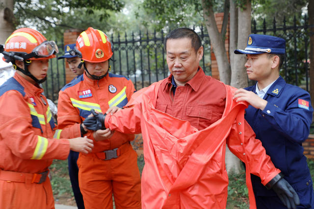 工厂员工 消防服装 职业特点
