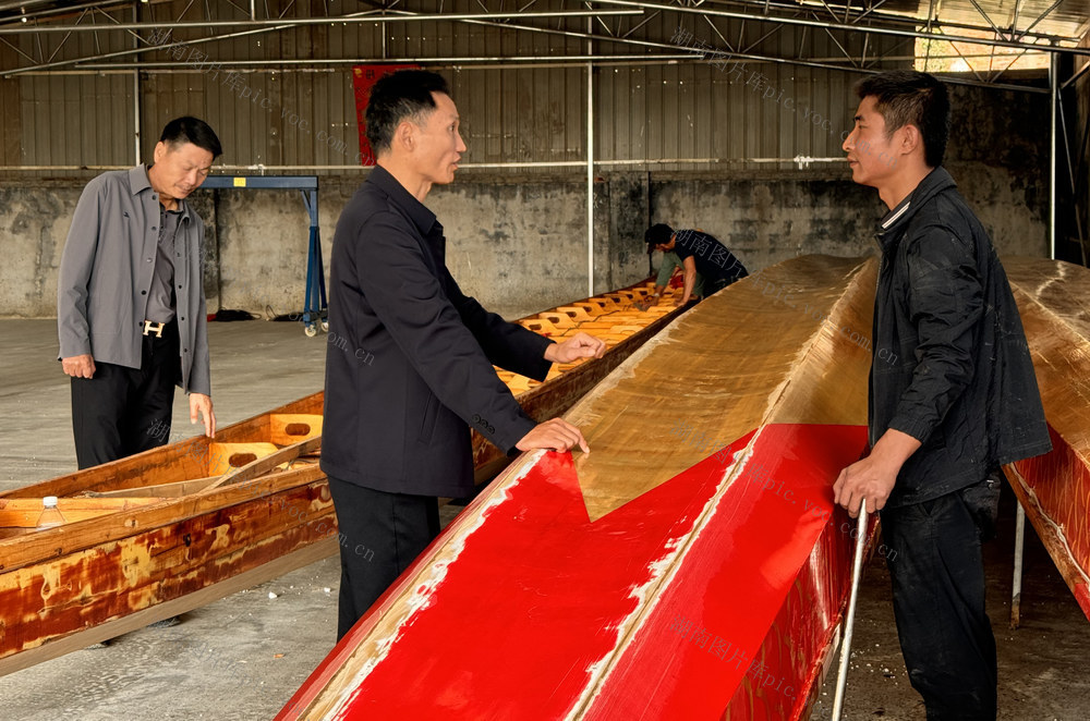 “船”承非遗梦 ，从明朝起延续至今临资口划龙，生产当地一条龙船