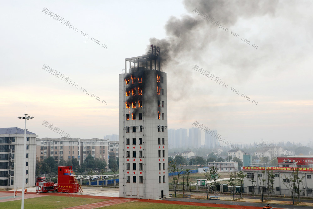 119消防宣传月 高层火灾 实战演练  燃气管道泄漏 发生爆燃