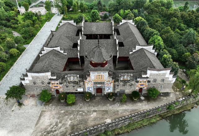 宗祠 祠堂 石雕 木雕 传统文化 宗祠文化  中国宗祠文化之都 
文物 建筑