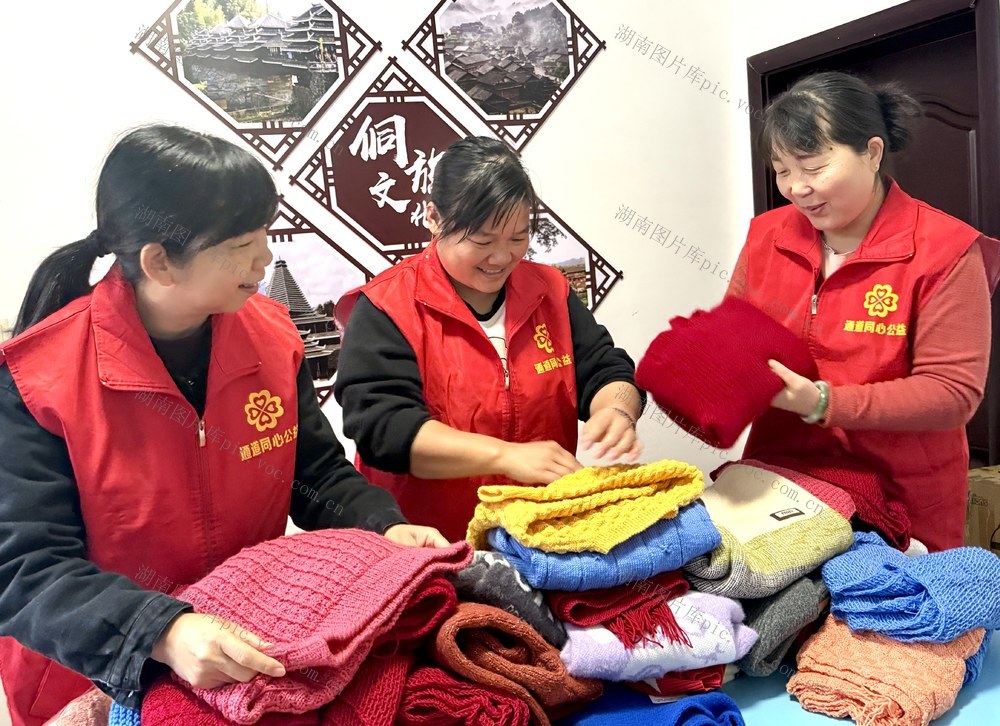 侗乡温暖到新疆
