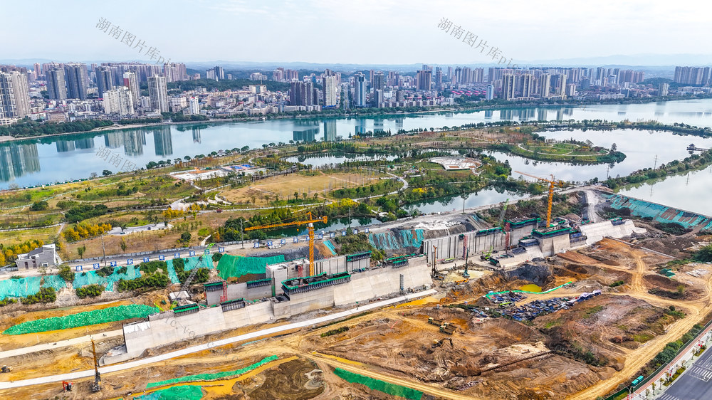 水利设施建设 航道建设 水上运输 船闸