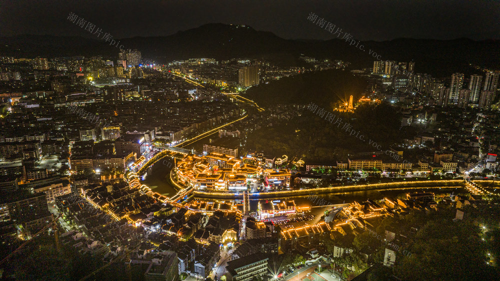 湖南  郴州  苏仙区  裕后里  华灯初上  灯火璀璨  热闹  景象  