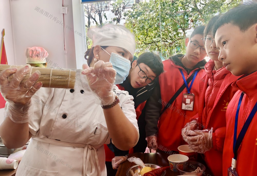 多元课程 欢乐周末
