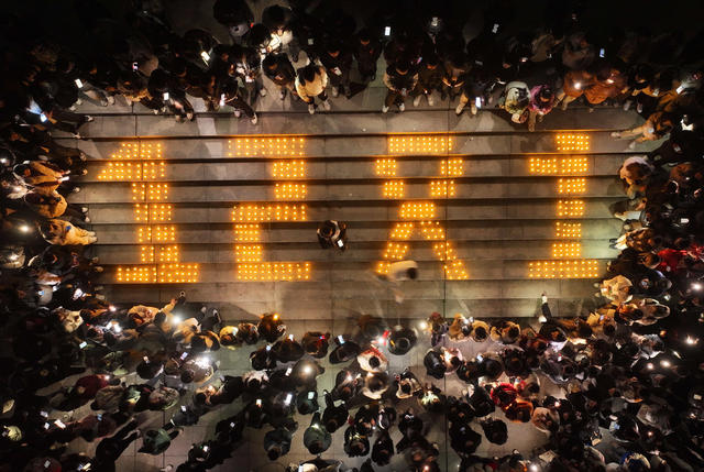 12.1   世界  艾滋病日 宣传 防艾 大学生 