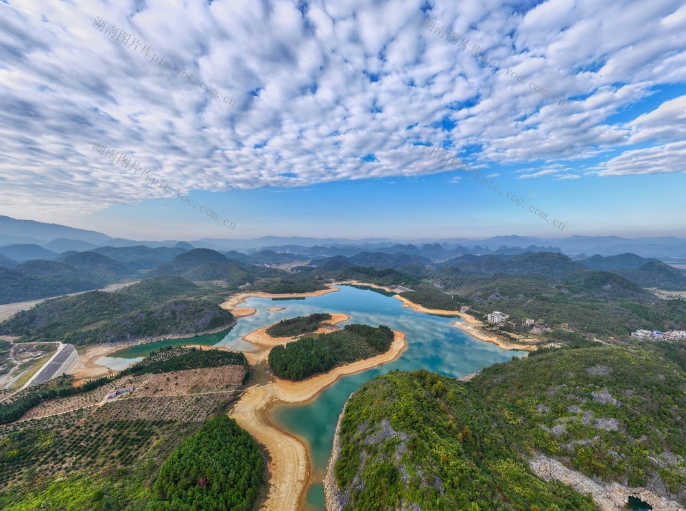 水天一色
水库
道县
