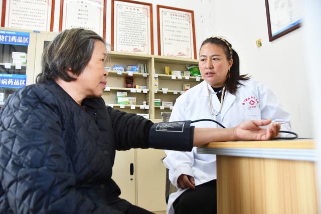  让村民享受优质医疗服务