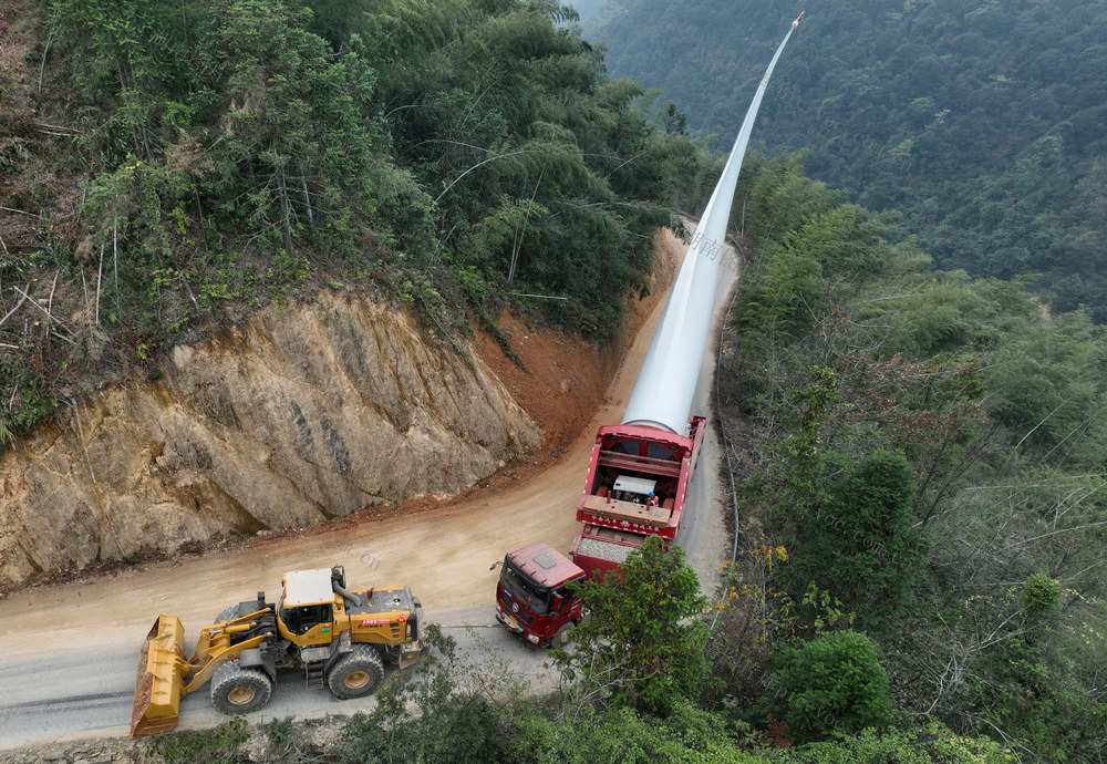 老山风电建设忙