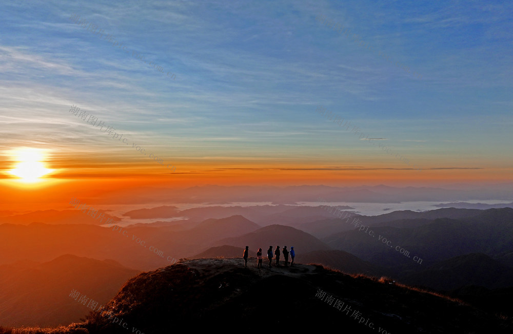 湖南桂东 波澜壮阔 齐云山 徒步 海拨2061米