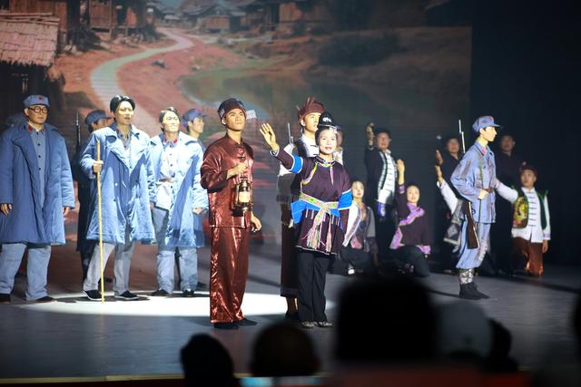 舞台剧、红军、长征、通道转兵、首演