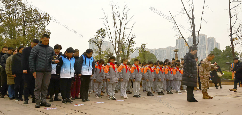 参加国家公祭日活动