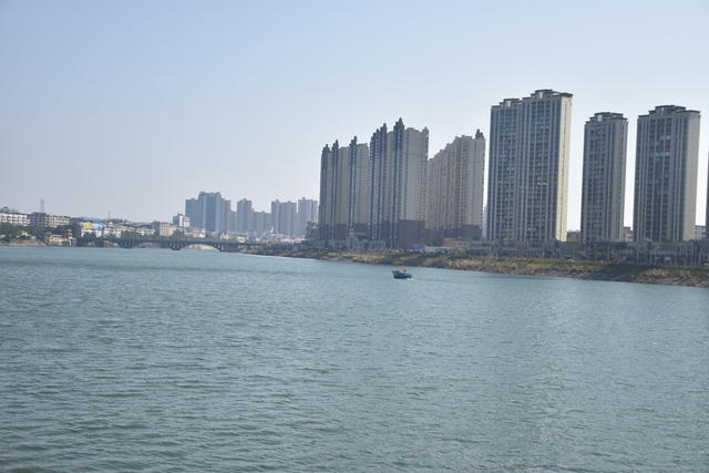 清漂浮保水质
