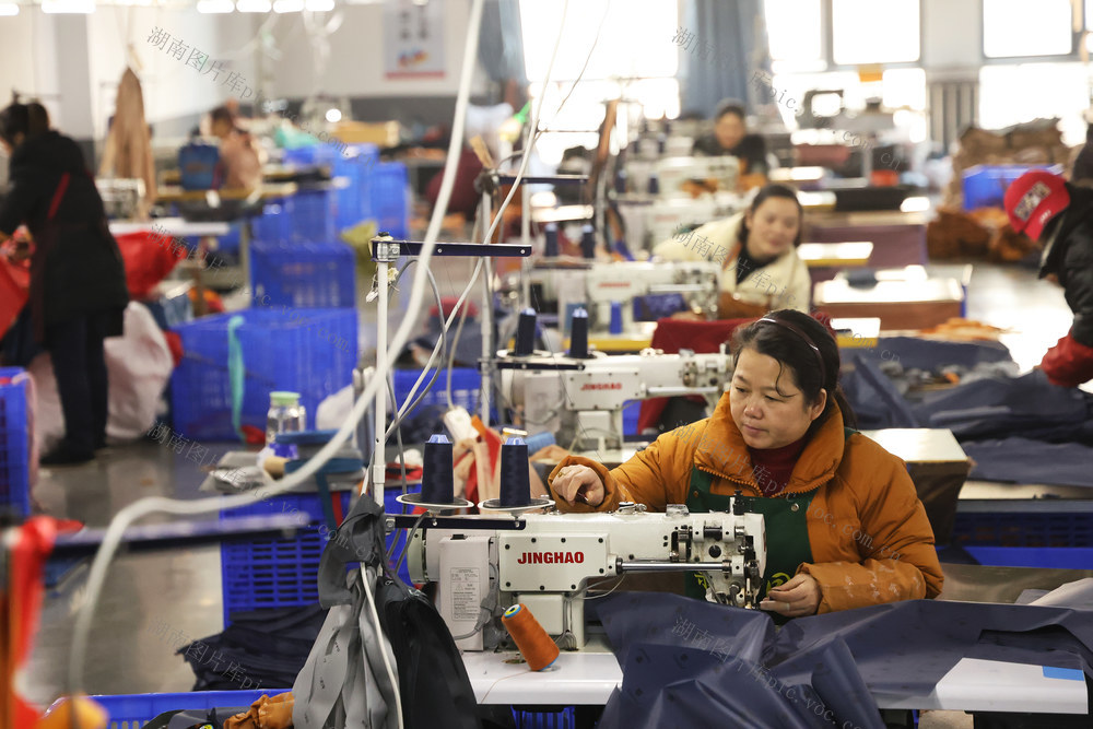 箱包 产业链 国际 投资