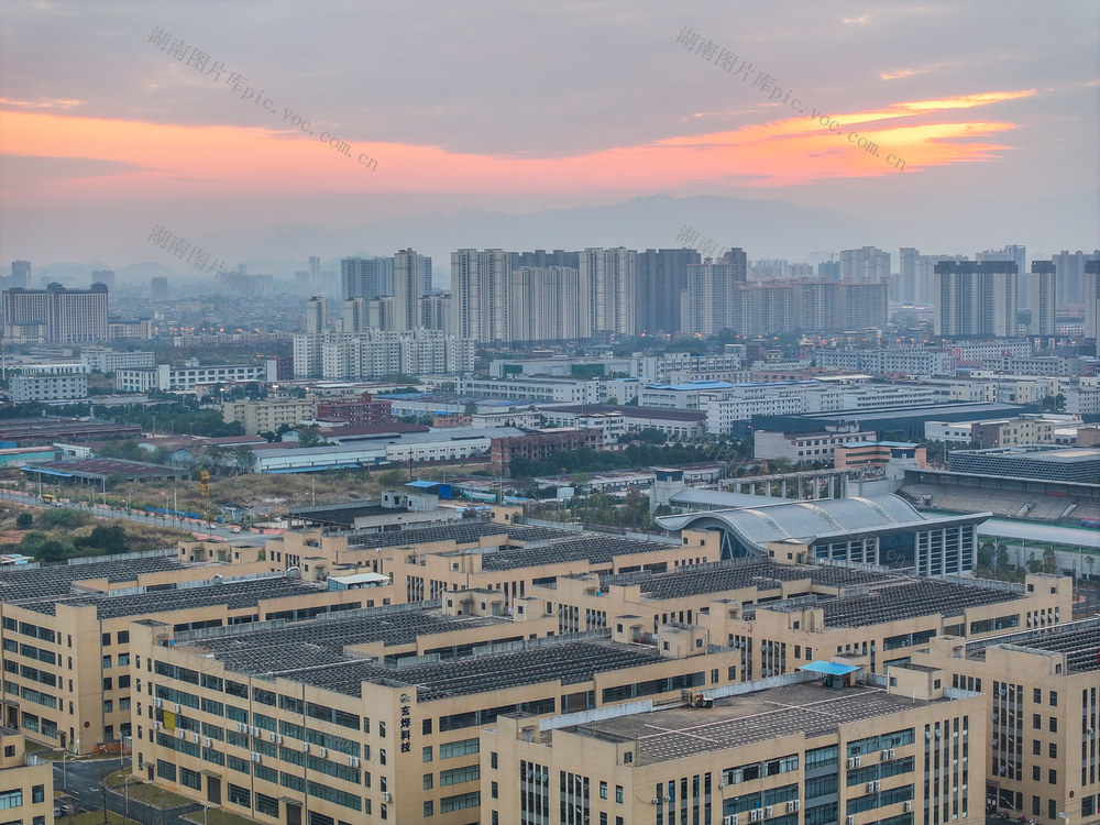 工业
高新
道县
标准厂房
道县