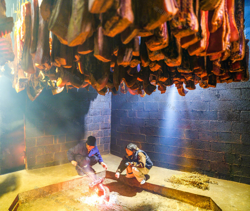 湖南，龙山，腊肉，燻制，传统工艺