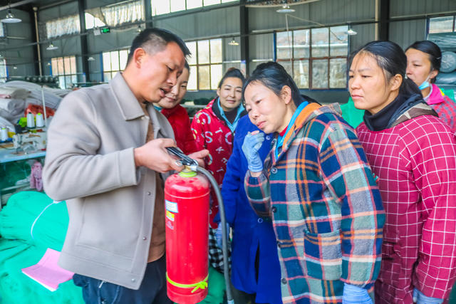 消防宣传 敲门行动