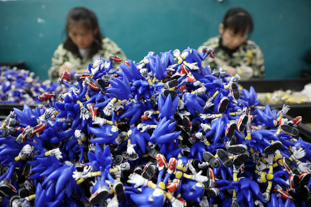 年终岁末 赶制订单 冲刺全年红 抓生产 产业发展