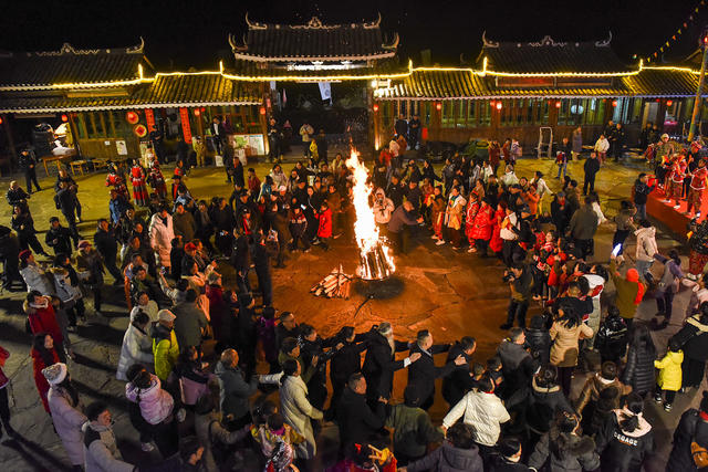 户外拓展       运动  
锻炼                                                                         