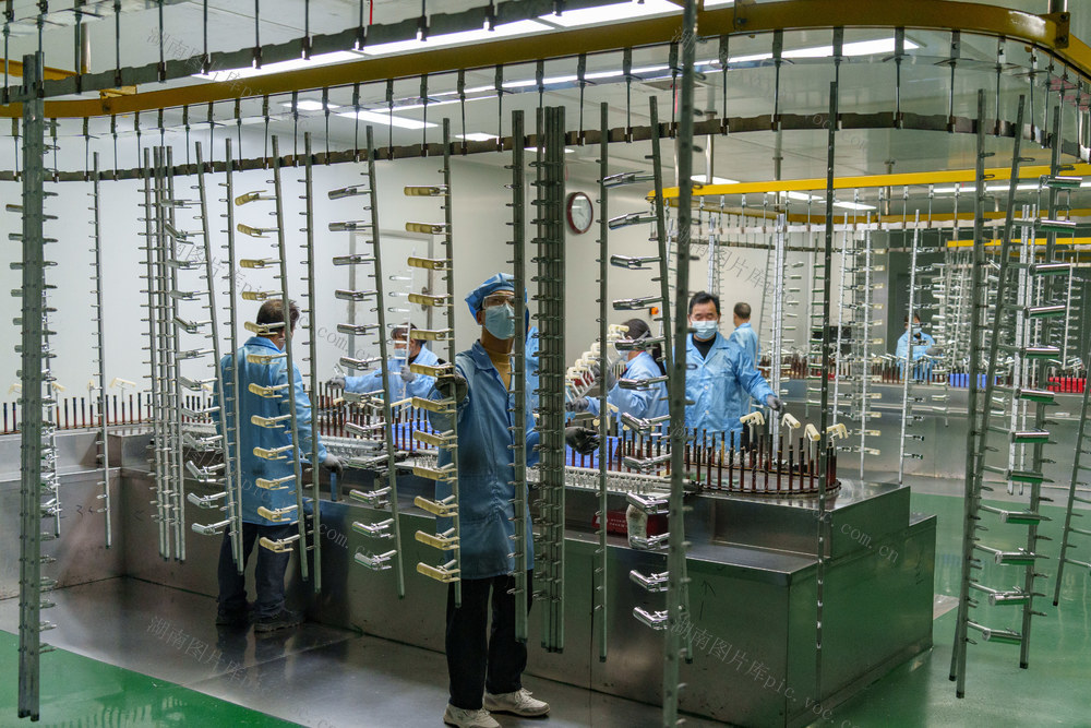 工业 赶订单 冲刺全年红