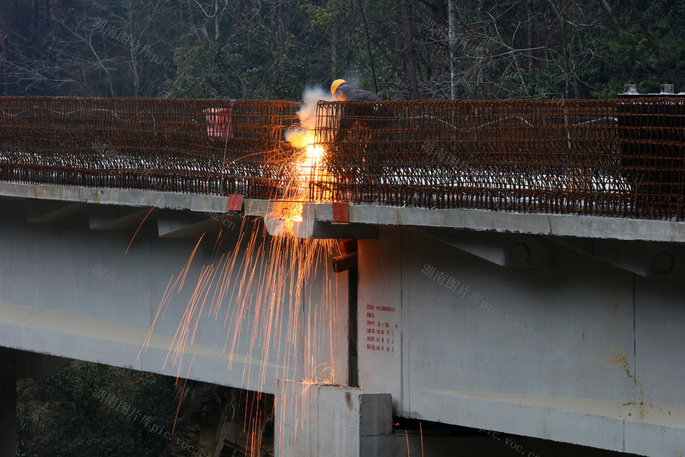 湖南，湘西，桑龙高速，年末，进度，施工