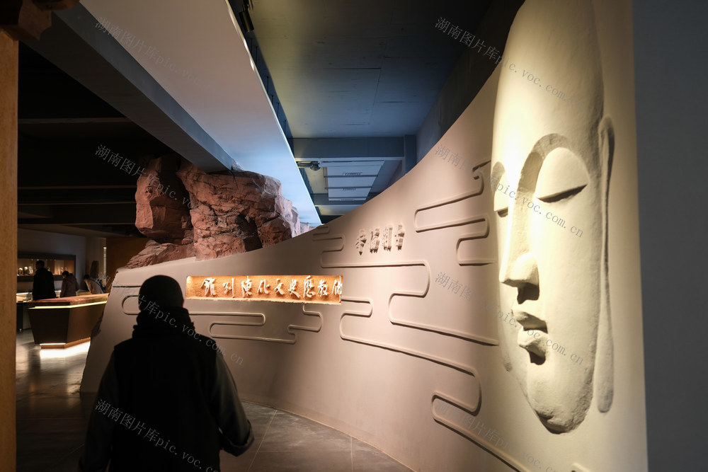 参观佛教历史陈列馆