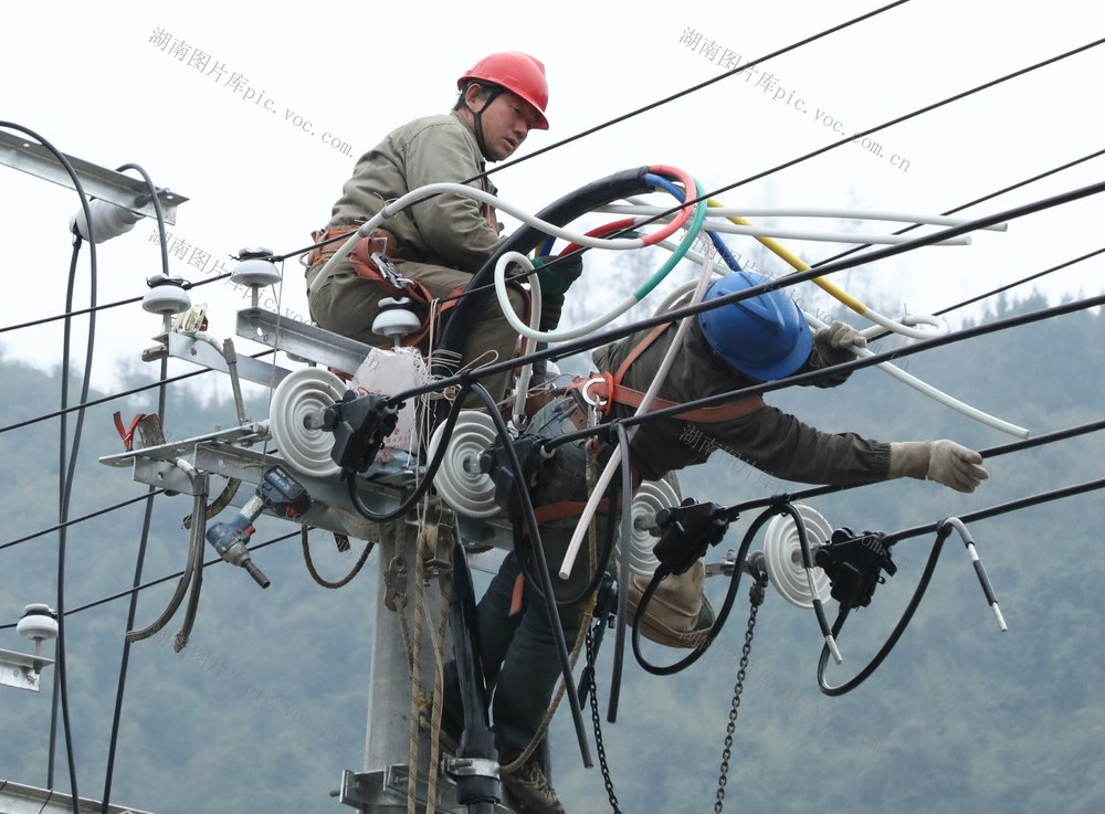 电力检修迎寒冬