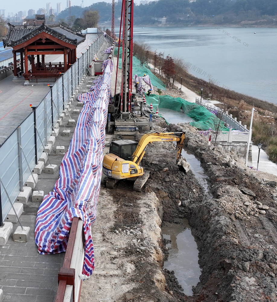 益阳囗防洪囗大堤口加固