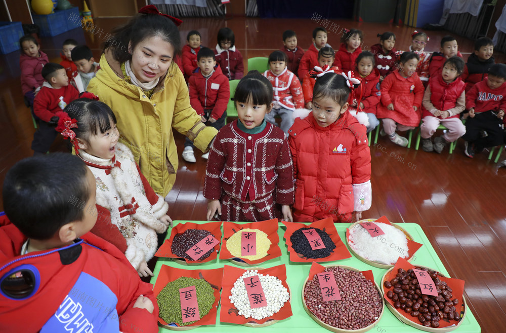 腊八节 腊八粥 过年习俗萌娃 传统文化