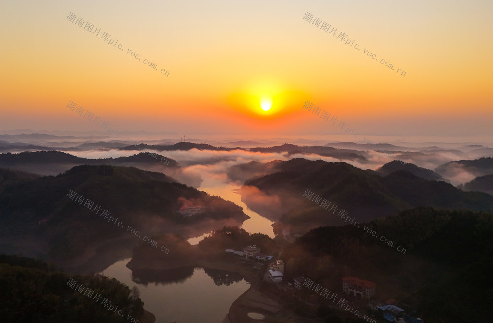 生态  水库  云海  云雾  风景  旅游