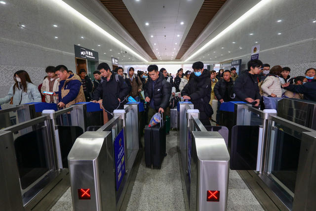 湖南，龙山，春运，启动