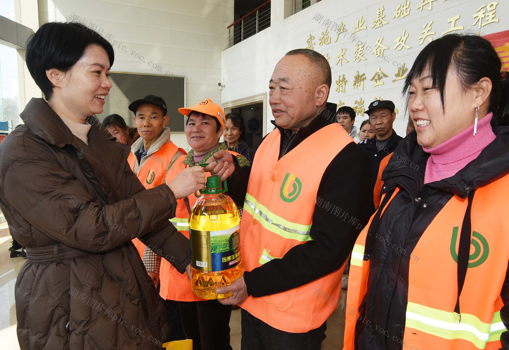 嘉禾：心系环卫暖新春