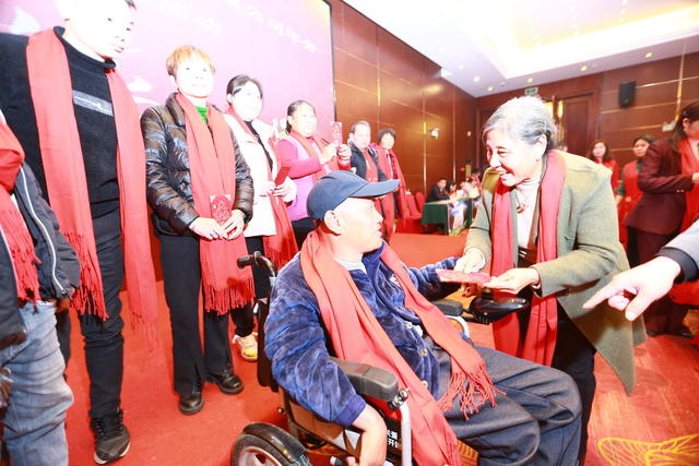 湖南  桂阳   残疾人  相聚一堂  欢庆新年  桂阳县 残疾人联合会 
  残疾人  慰问金  政府 关心 