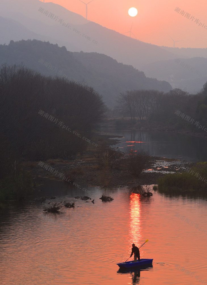 蓝山：冬日夕阳美