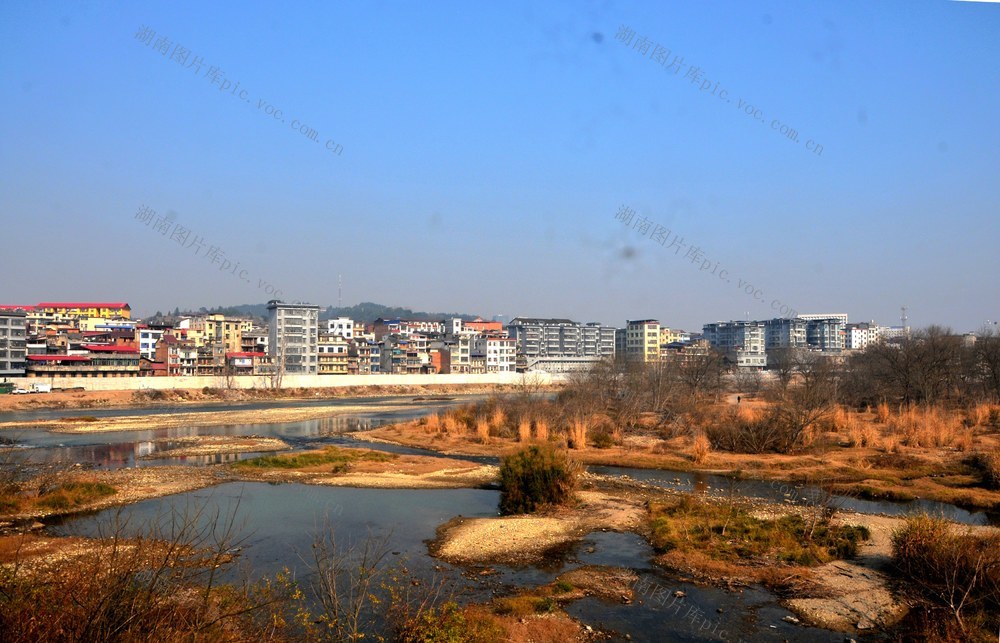 扶夷江  市民  玩耍