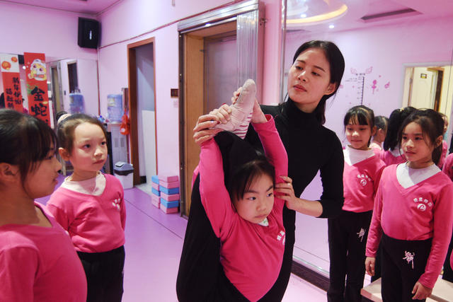 嘉禾：“舞动”寒假