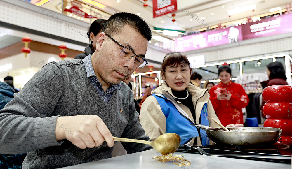 社区办春晚，真的玩得嗨