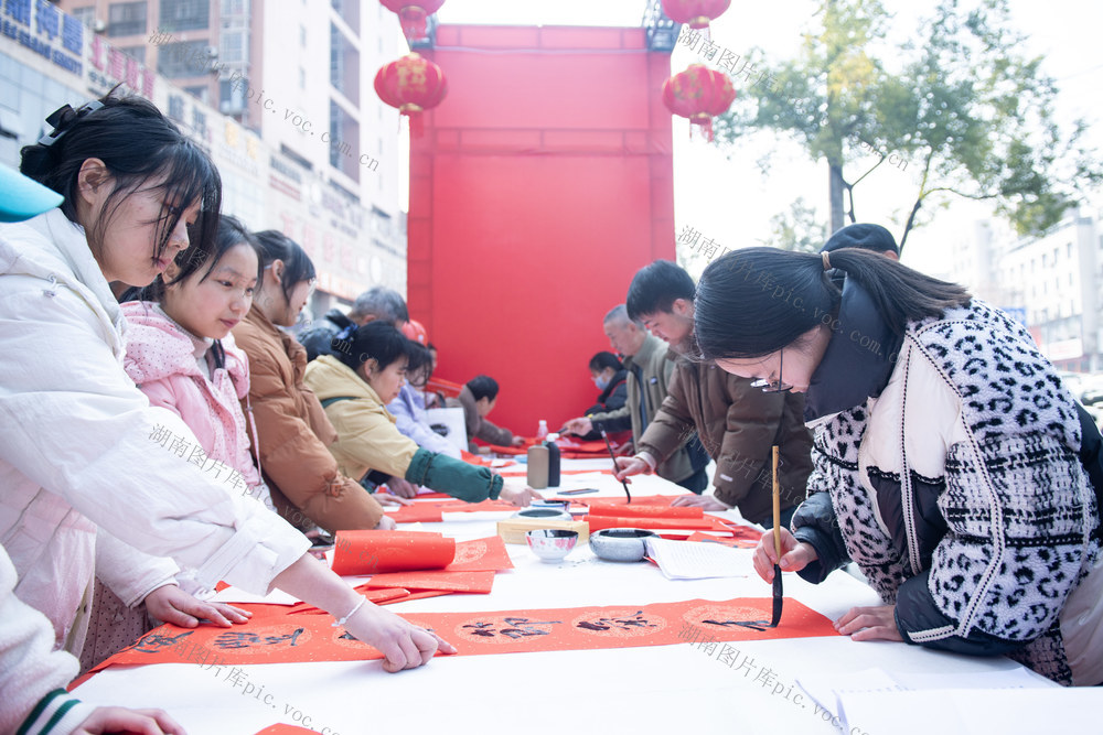 湖南娄底 市集 年味浓 春节 年货