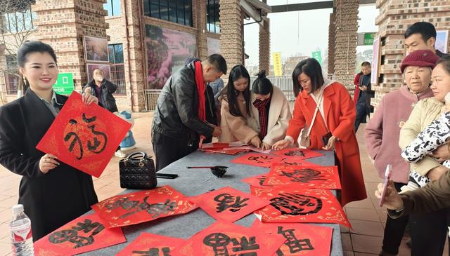 湖南  常宁  写春联  送祝福