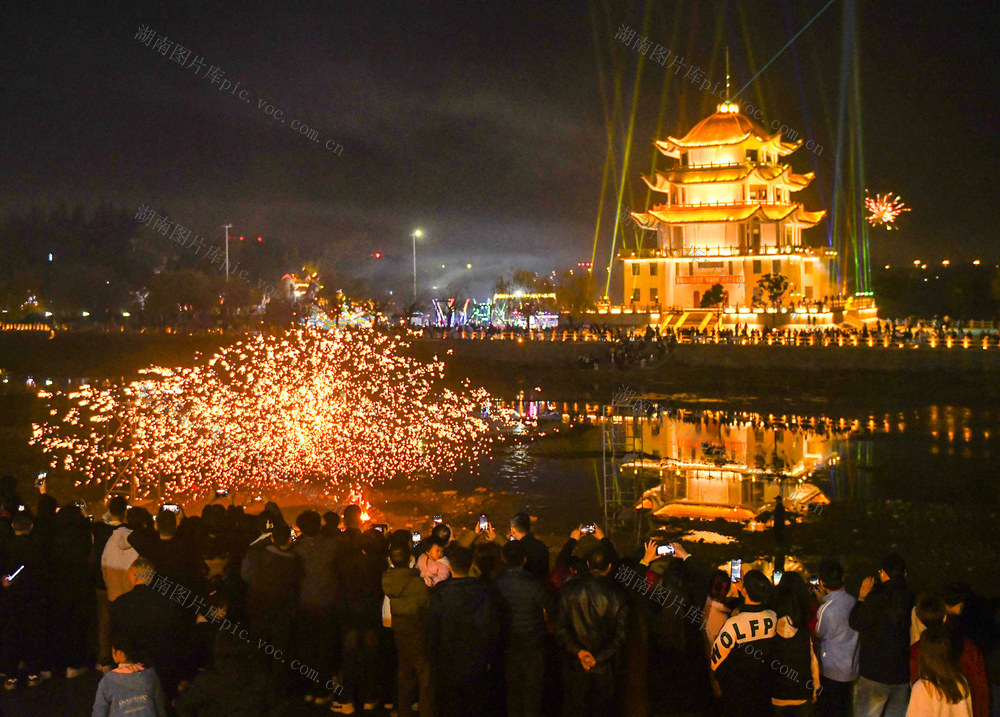 欢喜迎新春
道县
