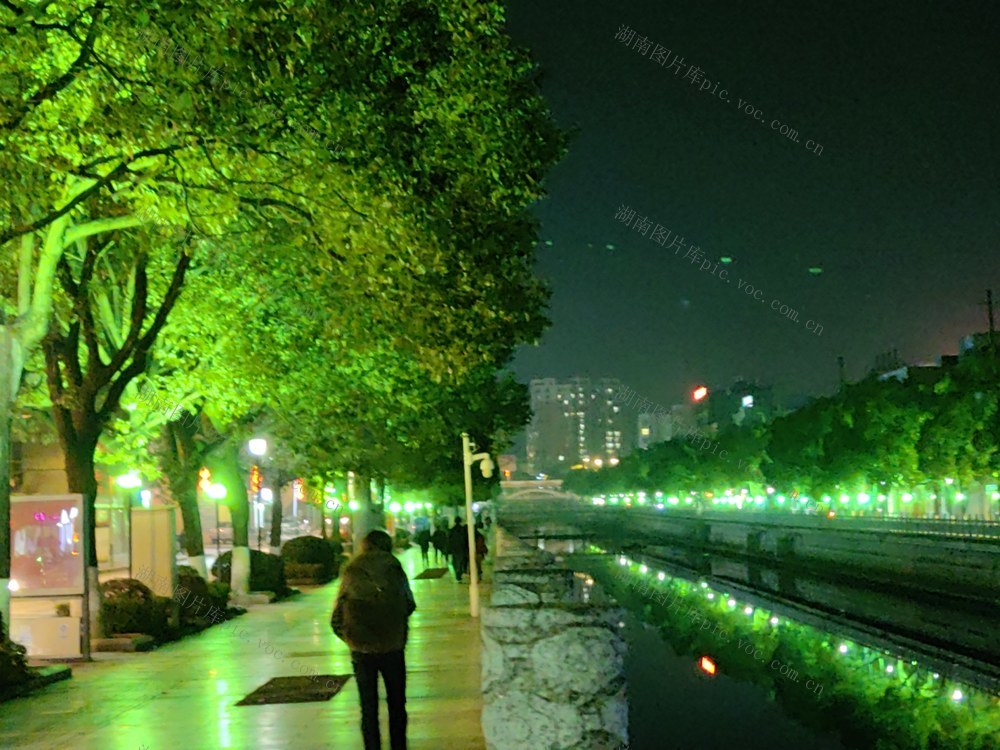 小年 夜景 如梦似幻