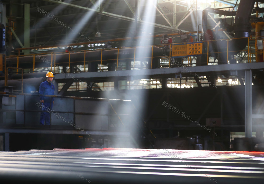 除夕 春节 假期 坚守 岗位 