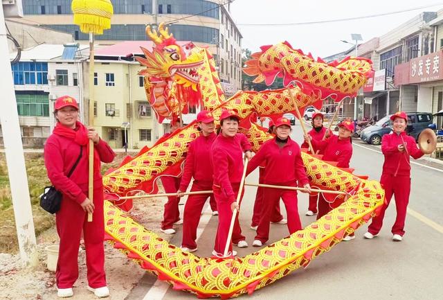  民俗表演过大年