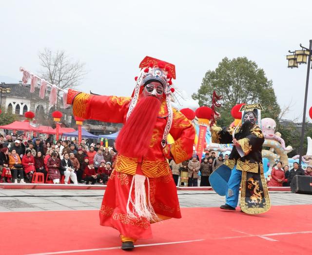 多彩“非遗”闹新春