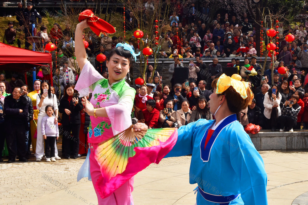 嘉禾：戏曲进乡村 民俗过大年