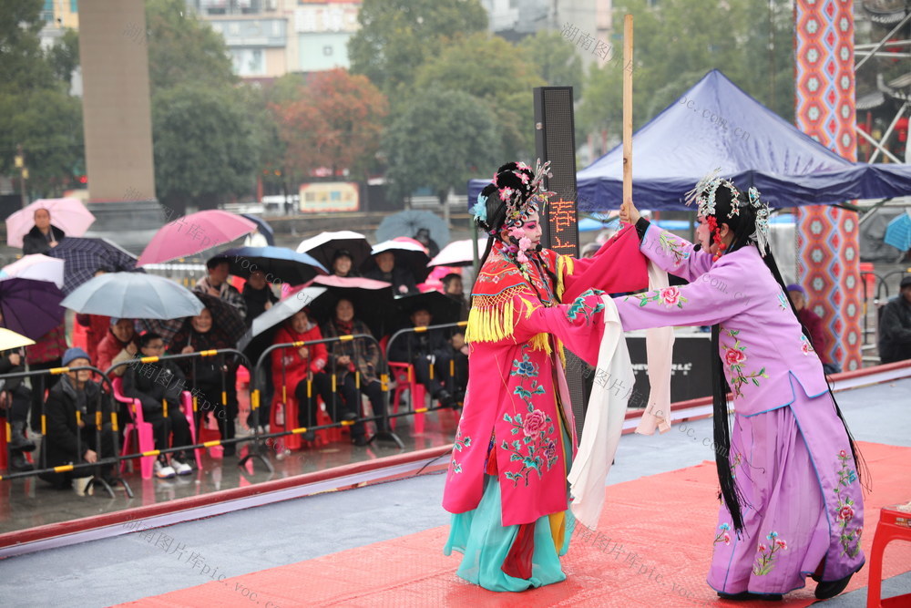 雨中 非遗 春节 文化活动
