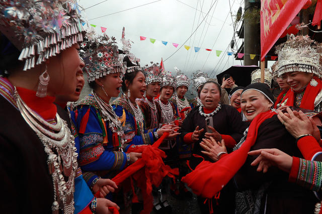 新春 侗族 盛装 侗寨民俗 活动 浓浓年味 游客
