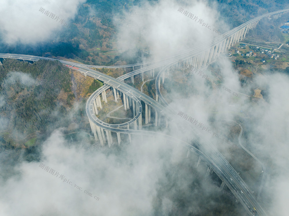 石家寨高速公路互通 云雾缭绕 壮美如画